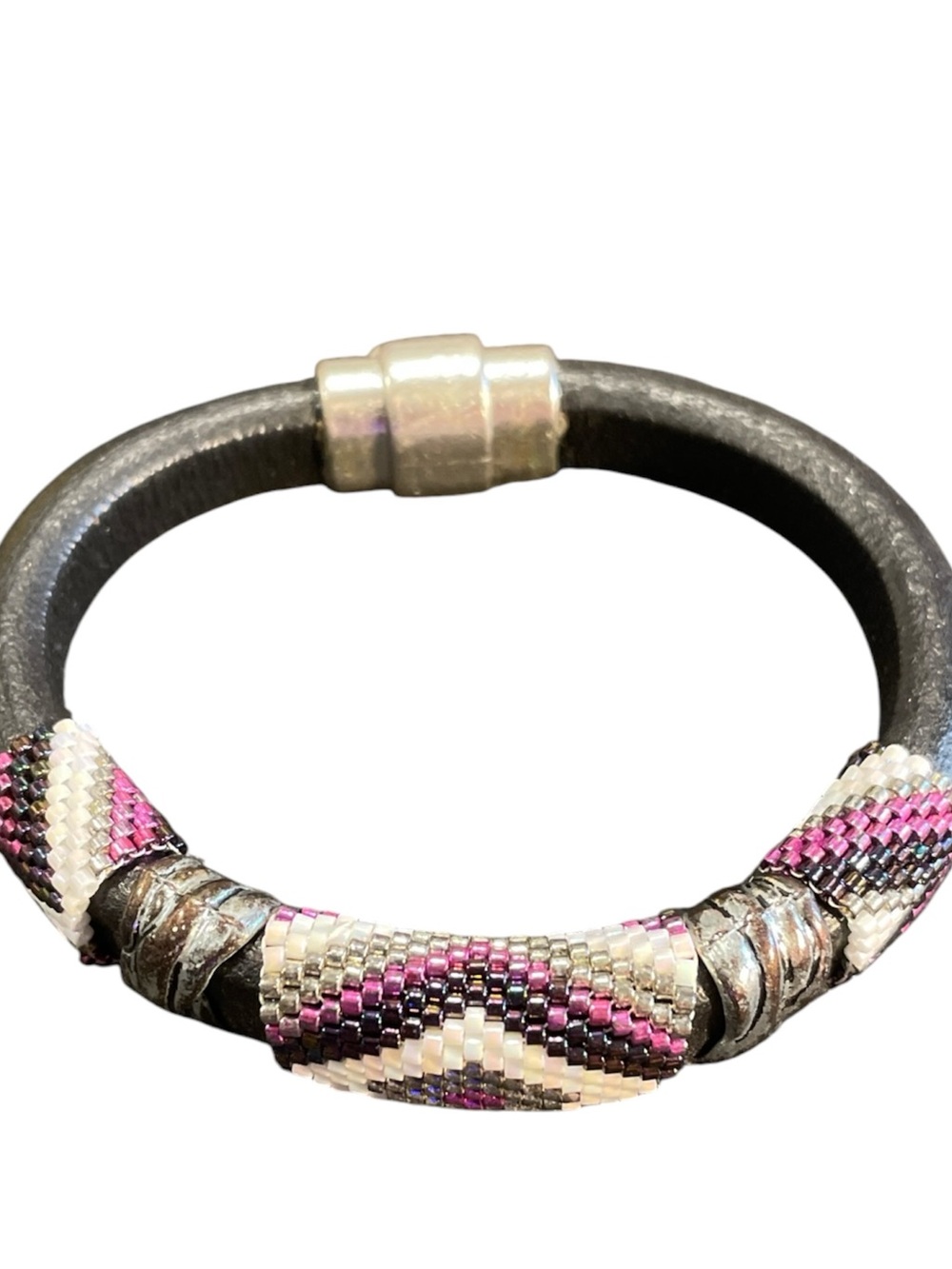 ✔️✔️Seed Bead Magnetic Leather Bracelet